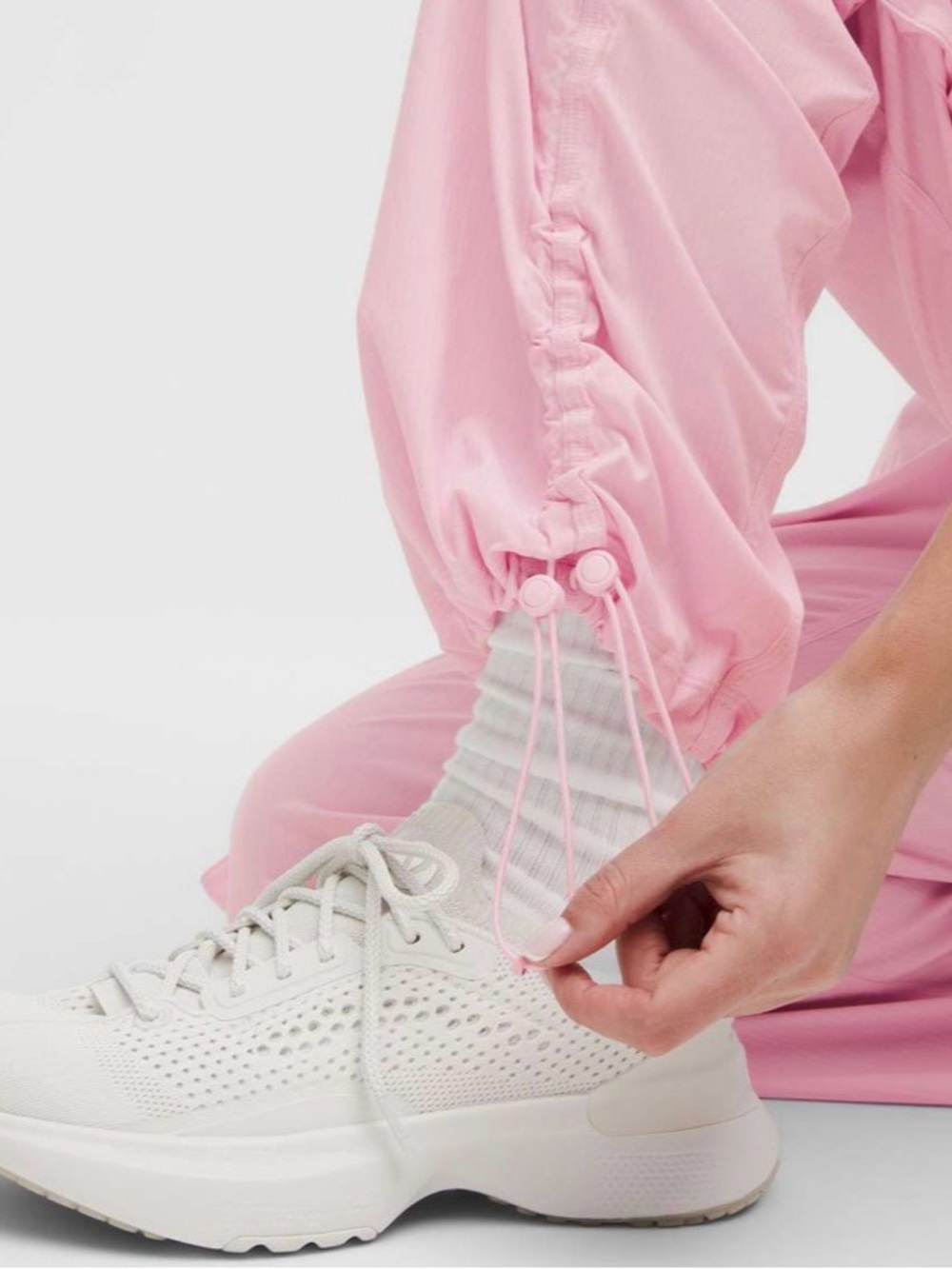 Lululemon sz M‎ Dance Studio Relaxed-Fit Mid-Rise Cargo Pant Pink Organza - Picture 10 of 14